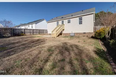 2113 McKinnon Drive, Clayton, NC 27520 - Photo 7