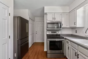 9404 Dominion Blvd, Raleigh, NC 27617 - Photo 15