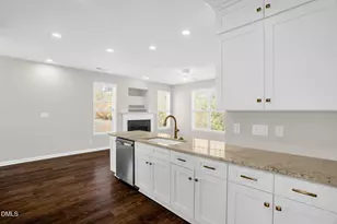 3047 Winston Dr, Burlington, NC 27215 - Photo 9