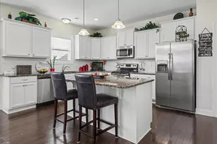 46 Rowland Dr, Fuquay Varina, NC 27526 - Photo 9