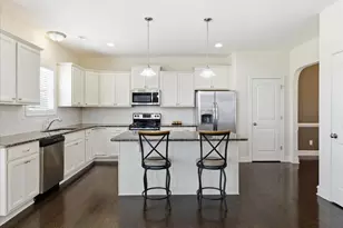 46 Rowland Dr, Fuquay Varina, NC 27526 - Photo 9
