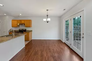 9800 Treymore Dr, Raleigh, NC 27617 - Photo 9