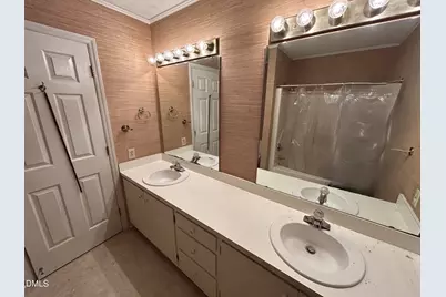 2912 Oxford Road, Henderson, NC 27536 - Photo 17