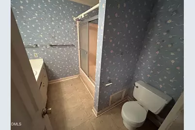 2912 Oxford Road, Henderson, NC 27536 - Photo 25