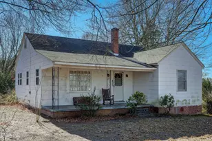 805 E Haggard Ave, Elon, NC 27244 - Photo 1