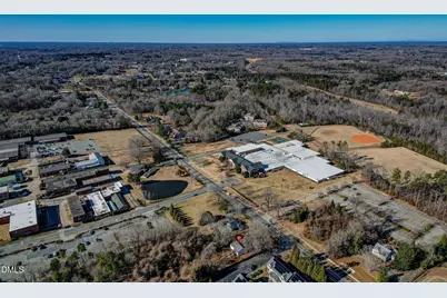 805 E Haggard Avenue, Elon, NC 27244 - Photo 19
