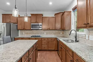 900 Bay Bouquet Ln, Apex, NC 27523 - Photo 5