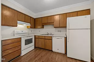 3527 Ivy Commons Dr, Raleigh, NC 27606 - Photo 17