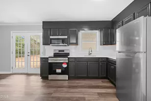 6010 Muscat Rd, Hope Mills, NC 28348 - Photo 9