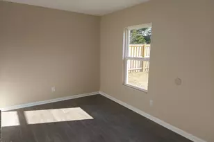 118 Fawnbrook Dr, Four Oaks, NC 27524 - Photo 3