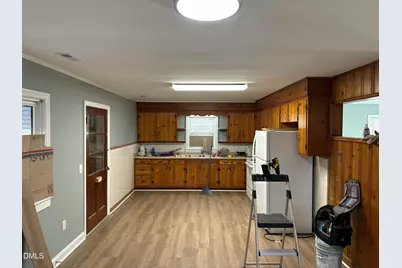 421 E Morisey Boulevard, Clinton, NC 28328 - Photo 3