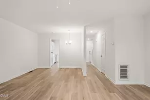 5420 Sharpe Dr, Raleigh, NC 27612 - Photo 9