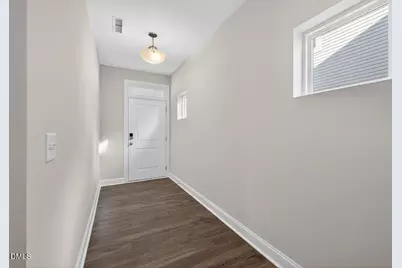 586 Barrington Row Avenue, Zebulon, NC 27597 - Photo 5