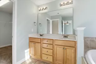 128 Wembley Dr, Clayton, NC 27527 - Photo 29