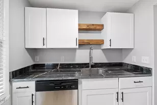 7741 Kingsberry Ct, Raleigh, NC 27615 - Photo 17