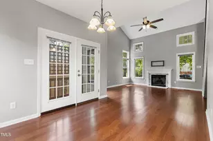 107 Ethans Glen Ct, Cary, NC 27513 - Photo 9