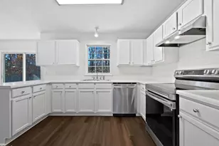 5523 Orchard Pond Dr, Raleigh, NC 27616 - Photo 3