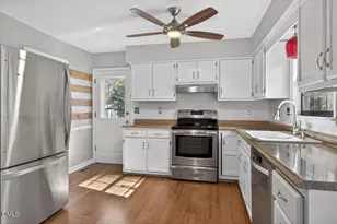 810 Wyldewood Rd, Durham, NC 27704 - Photo 9