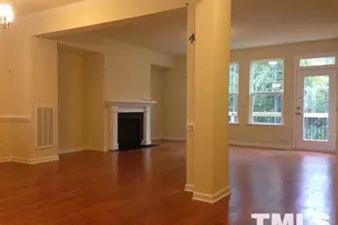 725 Edgewater Ridge Ct, Apex, NC 27502 - Photo 3