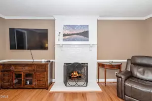 102 Joel Ct, Cary, NC 27513 - Photo 9