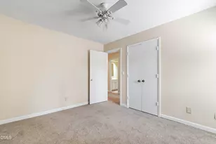 105 Tracy Ct, Cary, NC 27513 - Photo 19