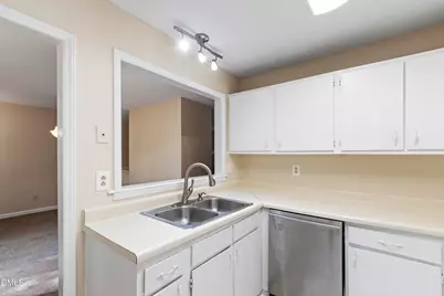 105 Tracy Court, Cary, NC 27513 - Photo 11