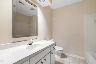 105 Tracy Ct, Cary, NC 27513 - Photo 29