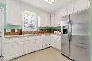 305 River Birch Run, Coats, NC 27521 - Photo 11