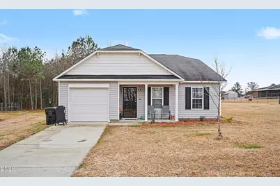 702 N Saratoga Street, Stantonsburg, NC 27883 - Photo 1