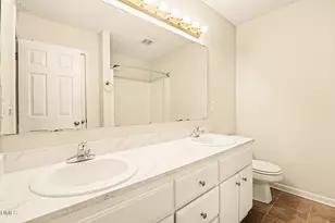 186 Turtle Point Dr, Fuquay Varina, NC 27526 - Photo 17