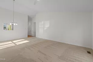 1424 Mapleside Ct, Raleigh, NC 27609 - Photo 13