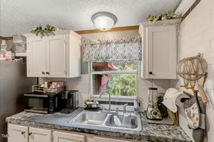 816 Lickskillet Rd, Warrenton, NC 27589 - Photo 9