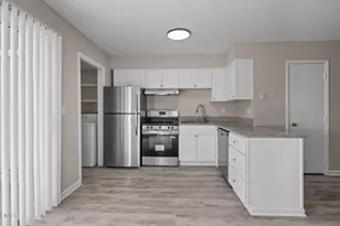 126 Friar Ln, Carrboro, NC 27510 - Photo 7