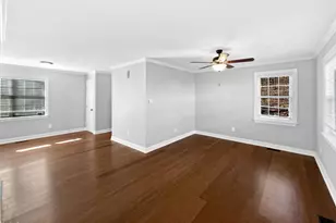 240 Jay St, Chapel Hill, NC 27516 - Photo 3