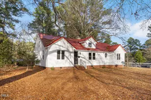 210 N Monroe Ave, Sanford, NC 27330 - Photo 25