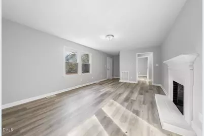 210 N Monroe Avenue, Sanford, NC 27330 - Photo 5