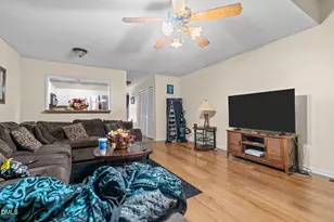 1220 N Forest Dr, Fayetteville, NC 28303 - Photo 11