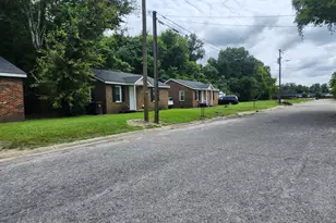 614 Hugh St, Goldsboro, NC 27530 - Photo 13