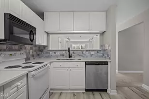 929 Morreene Rd, Durham, NC 27705 - Photo 5