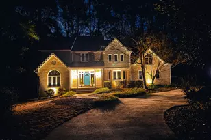 822 Creekstone Dr, Chapel Hill, NC 27516 - Photo 3