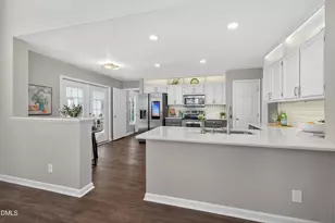 101 Cherry Grove Dr, Cary, NC 27519 - Photo 19