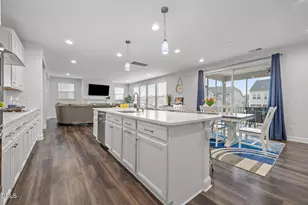 204 Smoky Emerald Way, Holly Springs, NC 27540 - Photo 7