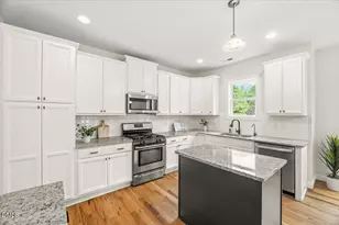 3028 Plantation Glen Dr, Zebulon, NC 27597 - Photo 5