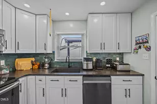 317 Clapp St, Graham, NC 27253 - Photo 11