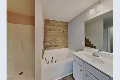 113 Cornfield Lane, Benson, NC 27504 - Photo 7