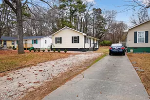 215 Wilmington Ave, Oxford, NC 27565 - Photo 3