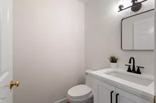 449 Summerwalk Cir, Chapel Hill, NC 27517 - Photo 9