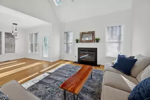 402 Lippershey Ct, Cary, NC 27513 - Photo 5