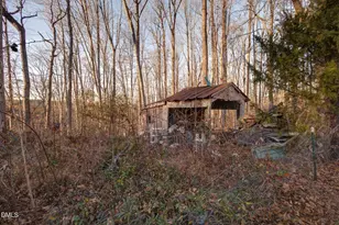 948 Abbott, Henderson, NC 27536 - Photo 21