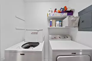 1200 Weldon Pl, Raleigh, NC 27608 - Photo 27